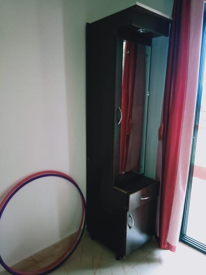 Rasta Mansion Beach Hostel And Rooms Arambol Bagian luar foto