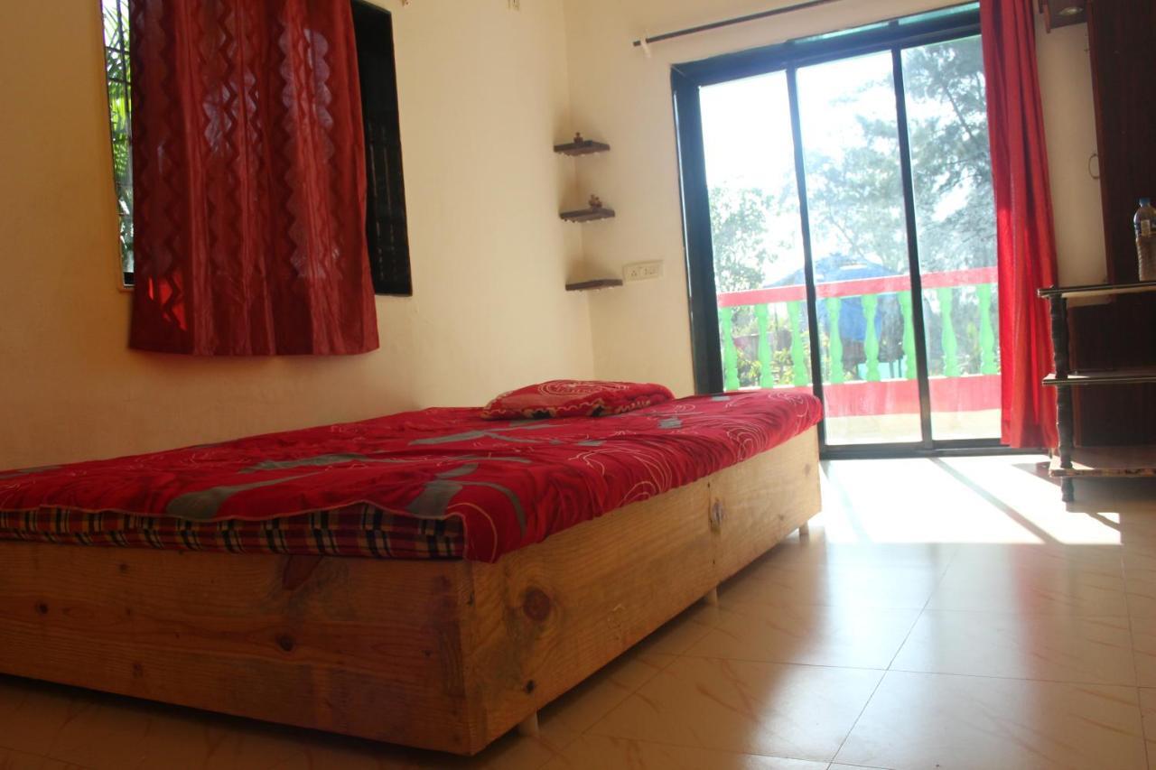 Rasta Mansion Beach Hostel And Rooms Arambol Bagian luar foto